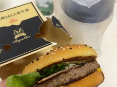 -麦当劳(杭州西湖银泰百货店)