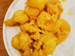 咸蛋黄虾仁-小土豆北方菜馆(方庄店)