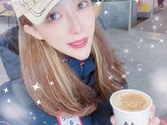 -M Stand(上海人民广场来福士店)