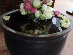-Neary Khmer Restaurant