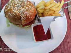 -WOLFGANG PUCK KITCHEN & BAR(迪士尼小镇店)