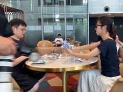 -奔驰上海利星(七宝店)