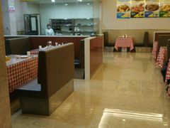 -鲁班小馆(政四街店)