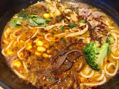 老坛酸菜牛肉米-云味馆·云南菜·云南米线(同泰时代广场店)