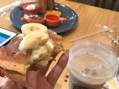 冰激淋华夫饼-CafeDuVillage乡村咖啡馆(美邻苑店)