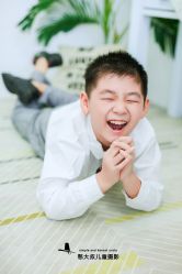 -憨大叔摄影馆80店连锁(诸暨店)