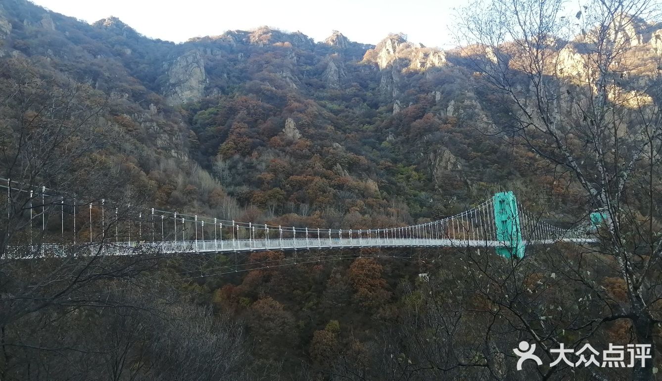 嗯，昨天我们开车去了种草很久的百瑞谷景区，在这里呢