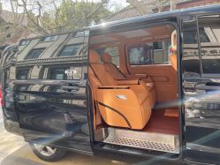 -海豚湾高端月子会所(黄浦店)