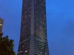 -广州中心皇冠假日酒店