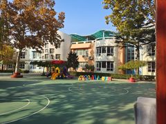 -红黄蓝幼儿园(颐东苑店)