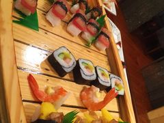 -荣誉国际酒店-云顶旋转餐厅