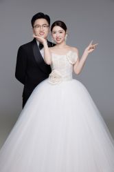 -花里花间摄影工作室