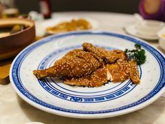 -香港百合居(LCM置汇旭辉广场店)