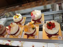 -花花卷卷·鲜食蛋糕(静安久光百货店)