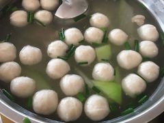 马鲛鱼丸节瓜汤-摇记泥焗鸡