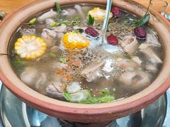 石橄榄炖鸡-洪大厨鸡煲(福田店)