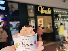 -VENCHI 闻绮(上海佛罗伦萨小镇店)
