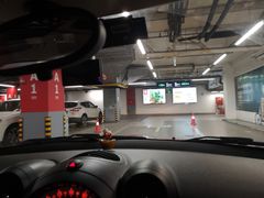 -宜家家居（上海徐汇商场店）-停车场