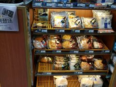 -全家便利店(兴贤路二店)