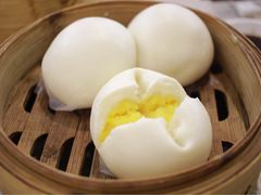 奶黄包-建明国际酒店·避风港中餐厅