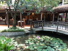 -河内西湖莲花自助餐厅