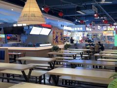 -五四MALL美食广场