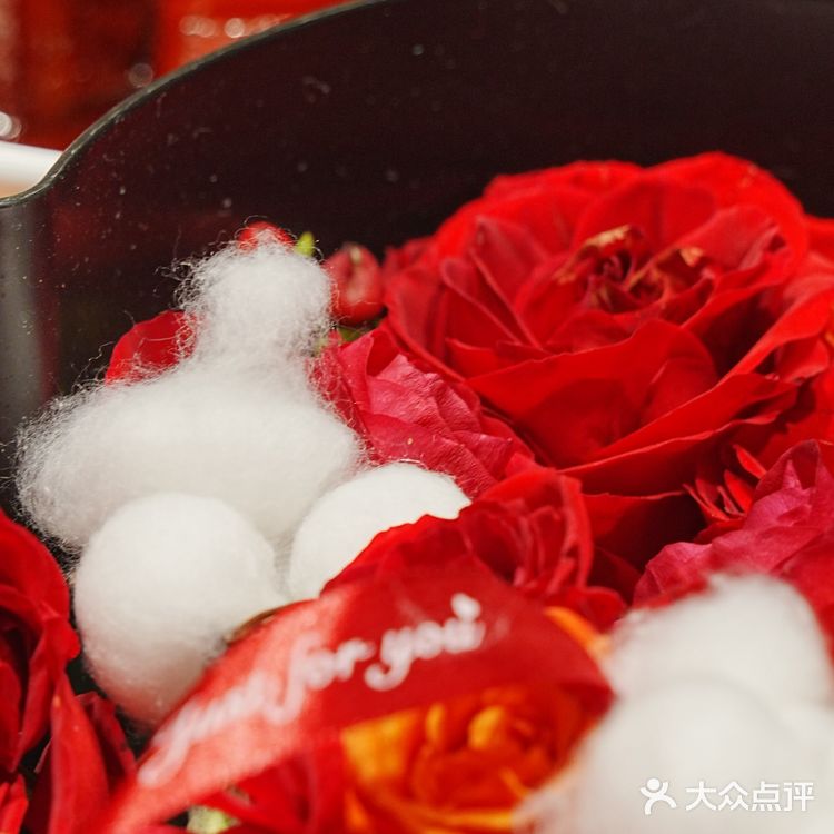 把宴请安排在这里，领导给我夸完了！