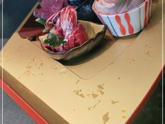 -铭牛烧肉·和牛海鲜自助(高新月牙湖店)