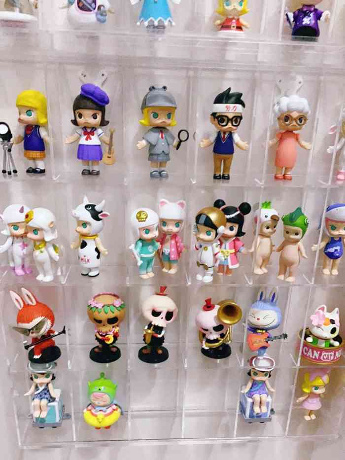 万象汇里的泡泡玛丽售卖机每次路过都会停下脚步来看看有没有喜欢的真