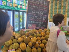 -曼阁市场水果批发市场