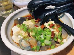 -锅老头海鲜铁锅炖