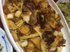 -窄巷子陕菜馆·地道陕西菜(粉巷店)