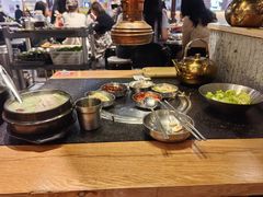 -GOGIYA·咕叽吖韩国传统烤肉店(东方新天地店)