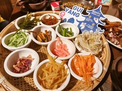 -包整·丝娃娃(甲秀楼景观店)