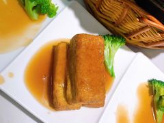 黄金一品豆腐-芳满庭粤菜餐厅(丹阳吾悦店)