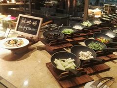 小炒台-大中华希尔顿酒店-念自助餐·嗨啤·小龙虾