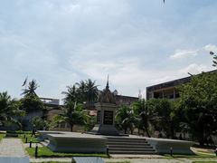 -吐斯廉屠杀博物馆