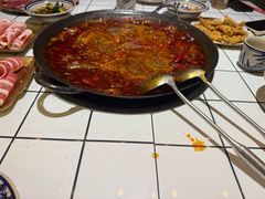 -旧街市鲜货老火锅(大光路店)