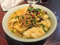 -粉家柳州螺蛳粉(杨宅路店)