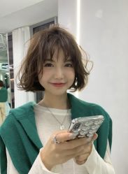 -BULB STUDIO 巴柏明星发型工作室