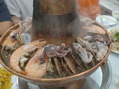 -一口猪海鲜浑锅·东北家常菜