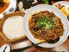 老上海响油鳝丝配饼-上海人家花樣年华(中山公园店)