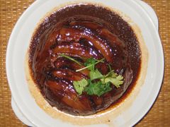 传统扣肉-龙福源密云水库灶台鱼