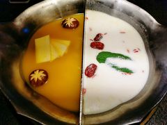 花胶鸡鸳鸯锅-湊湊火锅·茶憩(和平大悦城店)