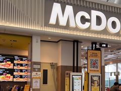 -麦当劳(深圳北站B2检票口楼上)
