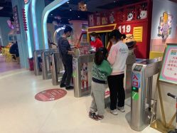 -汤姆猫亲子乐园(保利Mall店)