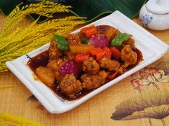 甜酸菠萝咕噜肉-荷塘记西关味道(番禺厦滘分店)