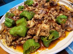 香辣牛蛙-臻鲜燕海鲜融合餐厅(金陵style店)