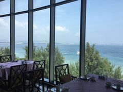 -蜈支洲岛珊瑚酒店临海阁中餐厅