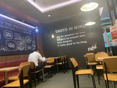 大堂-汉堡王(中央广场店)